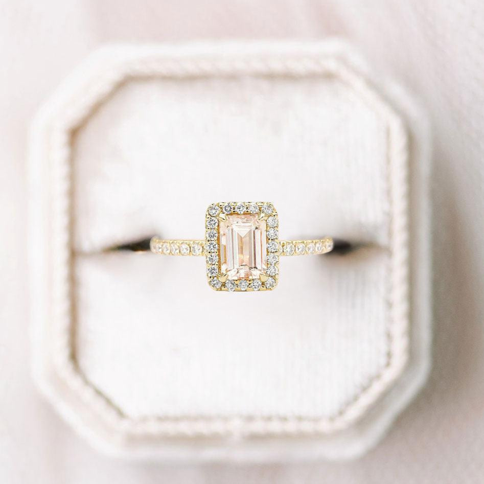 Classical Emerald Shaped Morganite Wedding Ring Band Yellow Gold Sparkling Rose Morganite Engagement Ring Curved Wedding Band Anniversary Rings For Women - Loveden Jewelry