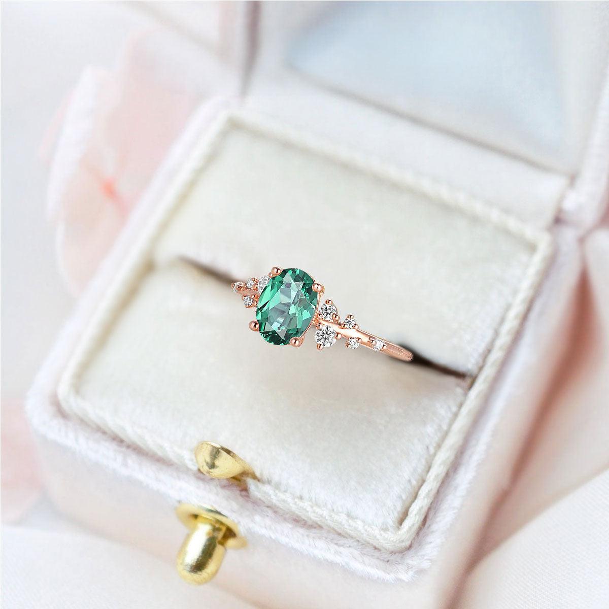 Classical Oval Shaped Emerald Wedding Ring Band Rose Gold Art deco Emerald Engagement Ring Curved Wedding Band Anniversary Rings For Women - Loveden Jewelry