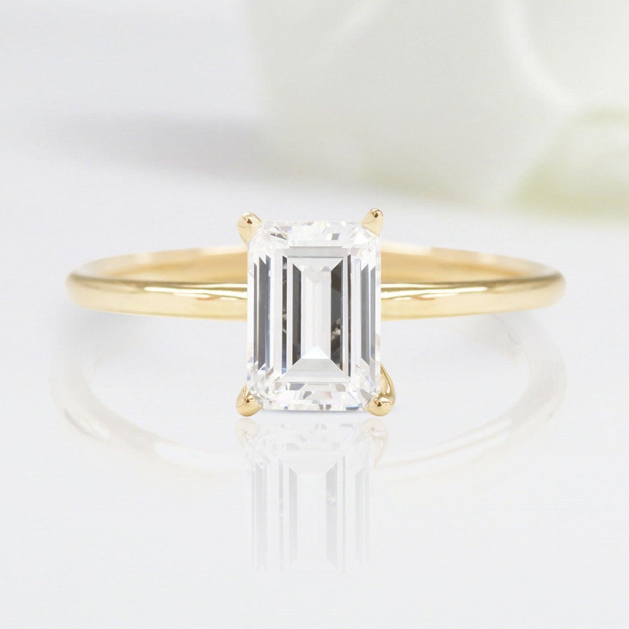 Vintage Emerald Shaped Moissanite Wedding Ring Band Yellow Gold Classical Solo Moissanite Engagement Ring Curved Wedding Band Anniversary Rings For Women - Loveden Jewelry